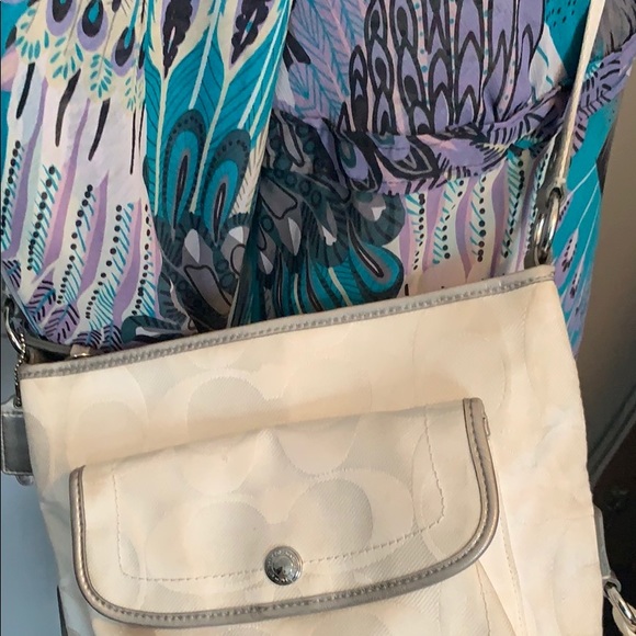 Coach Body Bag - Picture 3 of 8